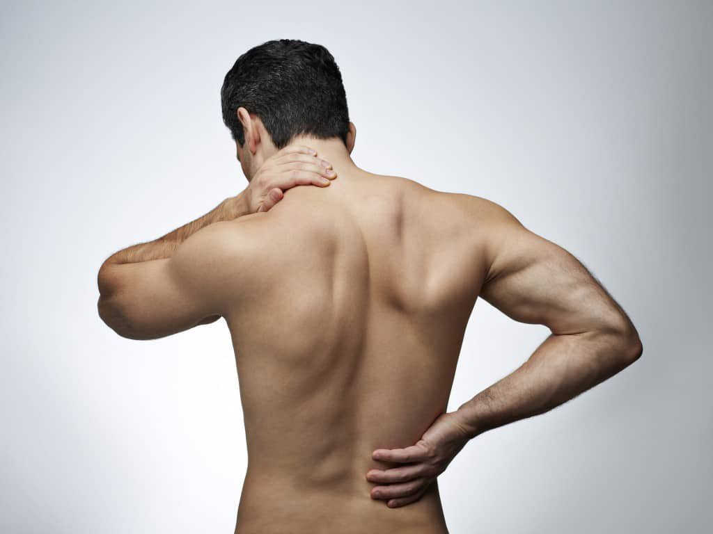 Đàn ông quan hệ nhiều có bị đau lưng không?