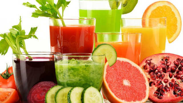 Nước ép trái cây ngăn chặn vi khuẩn gây bệnh bám vào niêm mạc đường tiết niệu
