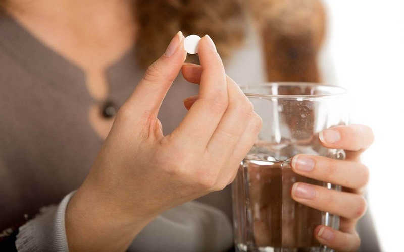 Uống kháng sinh có bị rối loạn kinh nguyệt?