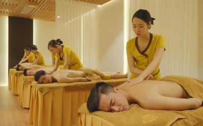 Massage thư giãn từ a – z là gì? Sự tiềm ẩn nguy hiểm của dịch vụ massage