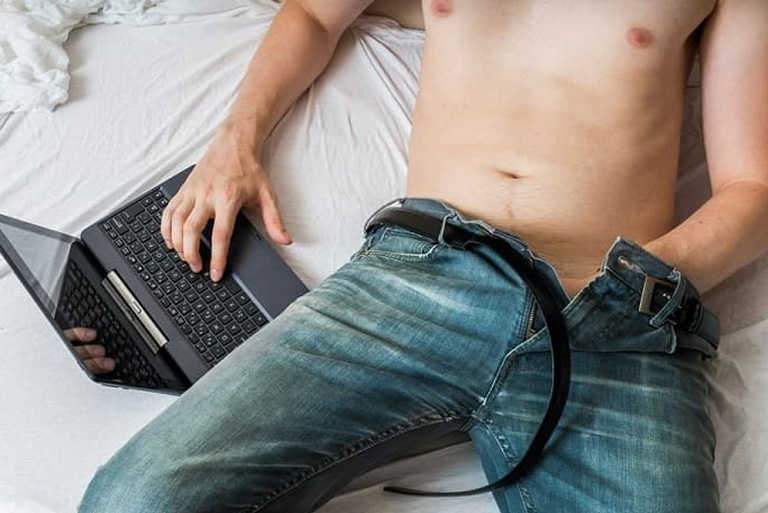 Rối loạn cương dương do thủ dâm và cách xử lý kịp thời