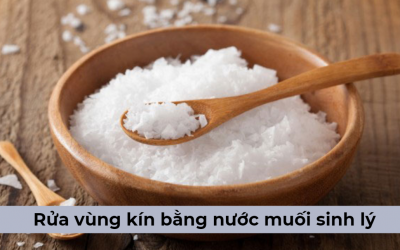 [GIẢI ĐÁP] Rửa vùng kín bằng nước muối sinh lý có nên hay không?