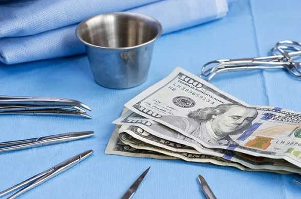 Chi phí phẫu thuật u nang buồng trứng bao nhiêu tiền?