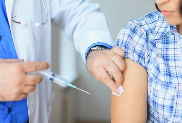 Lưu ý tiêm phòng HPV khi bị sùi mào gà