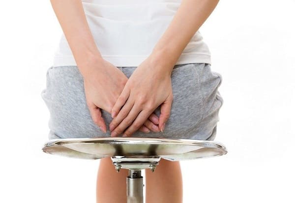 Dấu hiệu nứt kẽ hậu môn ở phụ nữ sau sinh